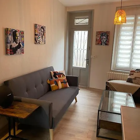 Maison Coconing A Sur Eure Guest house *
